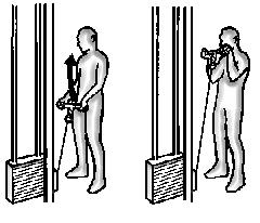 Curl al cavo basso in piedi